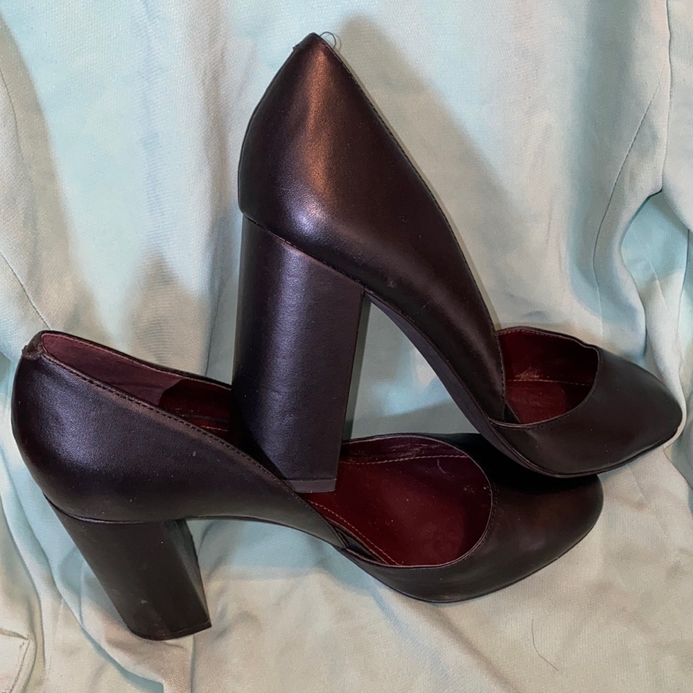 Bcbgeneration Black Round Toe Pump - image 1